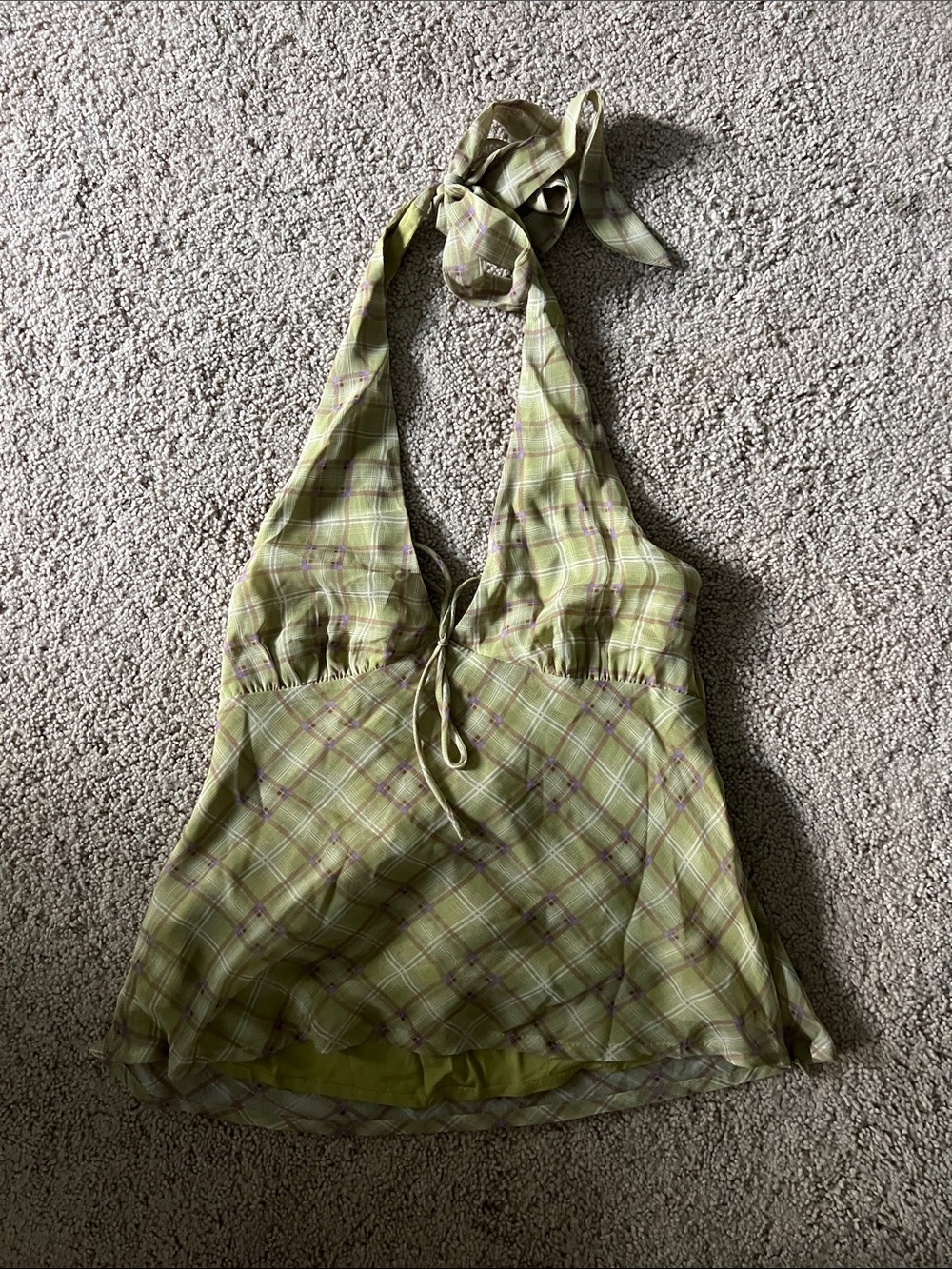 Backless halter